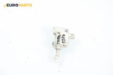 Ключалка за капачката на резервоара за Volkswagen Touran Minivan (02.2003 - 05.2010)