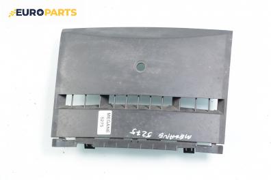 Интериорна пластмаса за Renault Megane II Hatchback (07.2001 - 10.2012), 4+1 вр., хечбек, позиция: предна