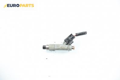 Дюза бензин за Toyota Yaris Hatchback II (01.2005 - 12.2014) 1.0 VVT-i, 69 к.с., Denso