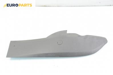Интериорна пластмаса за Ford Focus II Hatchback (07.2004 - 09.2012), 4+1 вр., хечбек, позиция: дясна