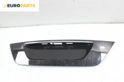 Стойка заден номер за Mercedes-Benz E-Class Sedan (W211) (03.2002 - 03.2009), седан