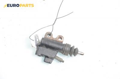 Долна помпа за съединител за Nissan Almera II Hatchback (01.2000 - 12.2006)