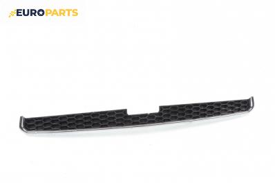 Решетка преден капак за Chevrolet Captiva SUV (06.2006 - ...)