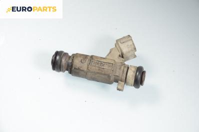 Дюза бензин за Nissan Primera Traveller II (06.1996 - 01.2002) 2.0 16V, 131 к.с., № 16600-3J000 / Bosch 0 280 155 798