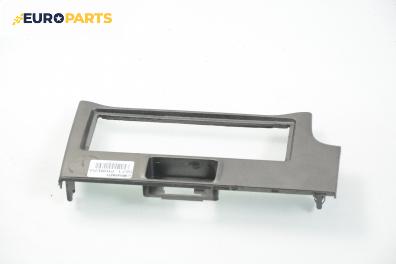 Интериорна пластмаса за Nissan Primera Hatchback II (06.1996 - 07.2002), хечбек