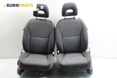 Комплект салон за Toyota RAV4 II SUV (06.2000 - 11.2005), 4+1 вр.
