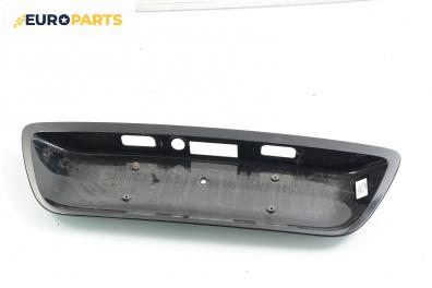 Стойка заден номер за Mercedes-Benz C-Class Sedan (W203) (05.2000 - 08.2007), седан
