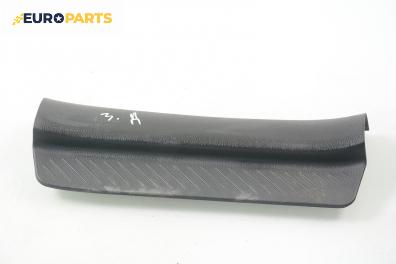 Вътрешен праг за Mazda 6 Hatchback I (08.2002 - 12.2008), 4+1 вр., хечбек, позиция: задна, дясна
