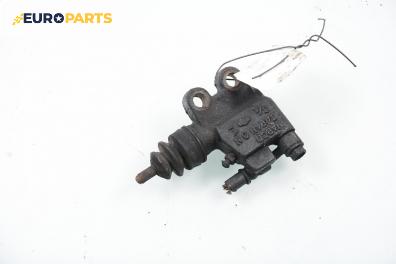 Долна помпа за съединител за Nissan Almera TINO (12.1998 - 02.2006)