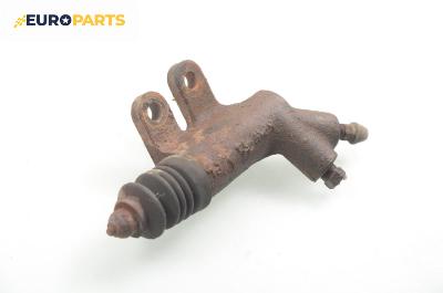 Долна помпа за съединител за Kia Carens I Minivan (06.1999 - 10.2002)