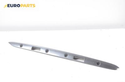 Лайсна заден капак за Mercedes-Benz E-Class Sedan (W210) (06.1995 - 08.2003), седан, позиция: задна