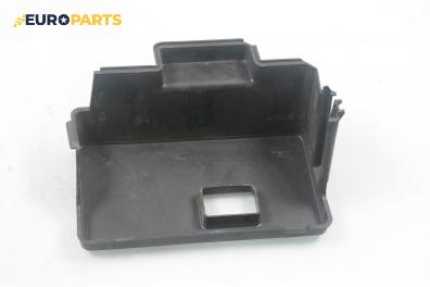 Пластмасова кора за Ford Focus I Hatchback (10.1998 - 12.2007), 4+1 вр., хечбек