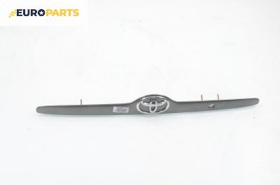 Лайсна заден капак за Toyota Corolla Sedan IV (03.2001 - 03.2008), седан, позиция: задна