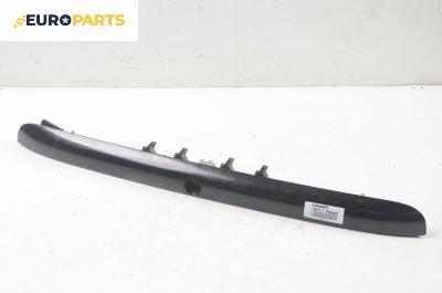 Лайсна заден капак за Volkswagen Passat Variant B5 (05.1997 - 12.2001), комби, позиция: задна