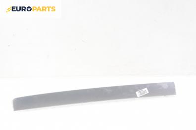 Интериорна лайсна за Volkswagen Passat Sedan B7 (08.2010 - 12.2014), 4+1 вр., седан