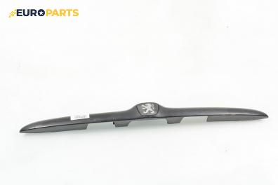 Лайсна заден капак за Peugeot 206 Hatchback (08.1998 - 12.2012), хечбек, позиция: задна