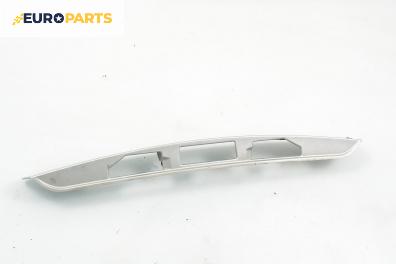 Лайсна заден капак за Mazda 6 Station Wagon I (08.2002 - 12.2007), комби, позиция: задна