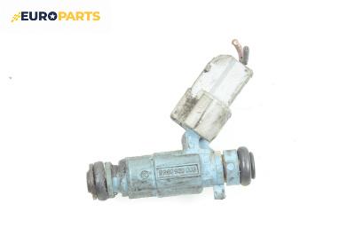 Дюза бензин за Hyundai Santa Fe I SUV (11.2000 - 03.2006) 2.4 16V 4x4, 146 к.с., № 9 260 930 003