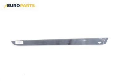 Интериорна лайсна за Audi A4 Sedan B6 (11.2000 - 12.2004), 4+1 вр., седан