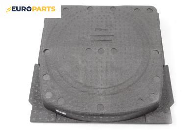 Интериорна пластмаса багажник за Subaru Legacy IV Wagon (09.2003 - 12.2009), комби