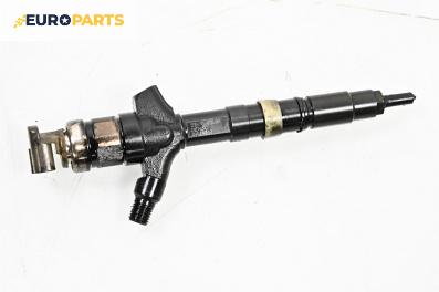 Дюза дизел за Toyota Avensis II Sedan (04.2003 - 11.2008) 2.0 D-4D (CDT250), 116 к.с., № Denso 23670-0G010