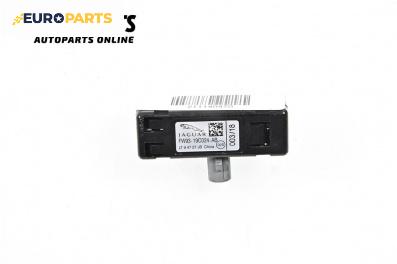 Усилвател антена за Land Rover Range Rover IV SUV (08.2012 - ...), № FW93-19C024.AB