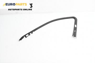 Интериорна лайсна за Mercedes-Benz C-Class Sedan (W204) (01.2007 - 01.2014), 4+1 вр., седан