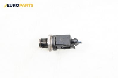 Датчик за налягане на горивото за Mercedes-Benz C-Class Sedan (W204) (01.2007 - 01.2014)
