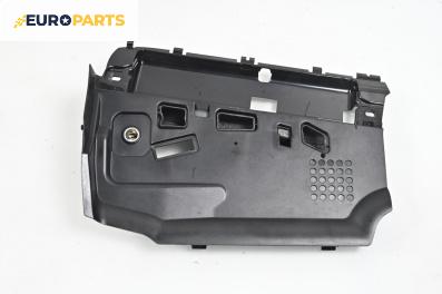 Интериорна пластмаса под таблото за BMW 5 Series F10 Sedan F10 (01.2009 - 02.2017), 4+1 вр., седан