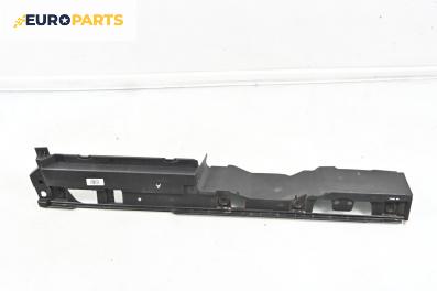Интериорна пластмаса за Audi Q7 SUV I (03.2006 - 01.2016), 4+1 вр., джип, позиция: дясна