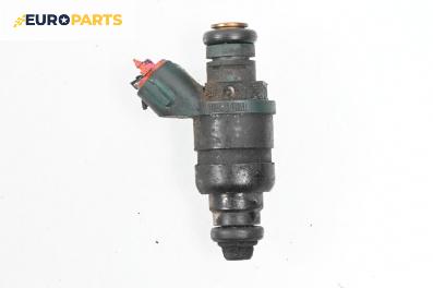 Дюза бензин за Audi A3 Hatchback I (09.1996 - 05.2003) 1.6, 102 к.с., № 037906031AL
