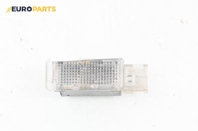 Плафон за Volkswagen Golf V Hatchback (10.2003 - 02.2009)