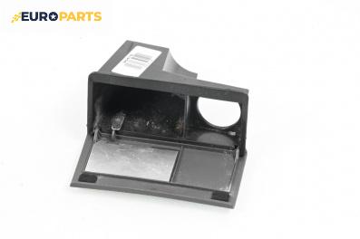 Пепелник за Ford Focus C-Max (10.2003 - 03.2007)