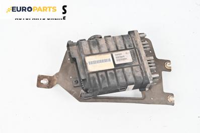 Компютър двигател за Volkswagen Passat II Variant B3, B4 (02.1988 - 06.1997) 1.8, 90 к.с., № 0261200261