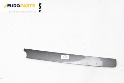 Интериорна лайсна за Volkswagen Passat V Sedan B6 (03.2005 - 12.2010), 4+1 вр., седан