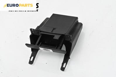 Пепелник за Peugeot 307 Hatchback (08.2000 - 12.2012)