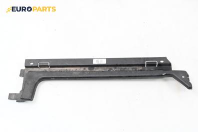 Интериорна пластмаса за Renault Laguna II Grandtour (03.2001 - 12.2007), 4+1 вр., комби, позиция: задна