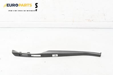 Интериорна лайсна за Toyota Avensis II Liftback (04.2003 - 11.2008), 4+1 вр., хечбек