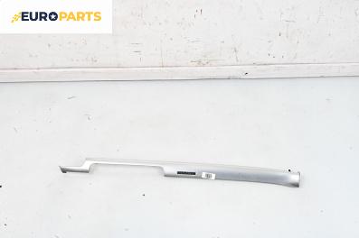Интериорна лайсна за Audi A4 Avant B7 (11.2004 - 06.2008), 4+1 вр., комби