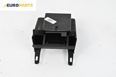 Пепелник за Peugeot 307 Hatchback (08.2000 - 12.2012)