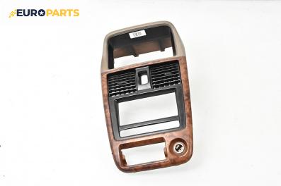 Централна конзола за Kia Carens I Minivan (06.1999 - 10.2002)