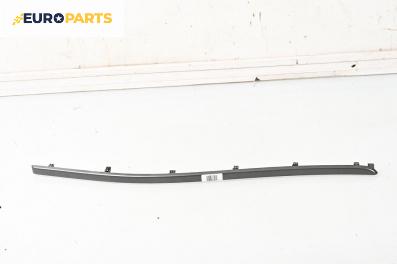 Интериорна лайсна за Renault Laguna II Hatchback (03.2001 - 12.2007), 4+1 вр., хечбек