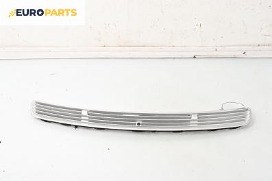 Решетка за Mercedes-Benz C-Class Sedan (W203) (05.2000 - 08.2007), седан, позиция: предна