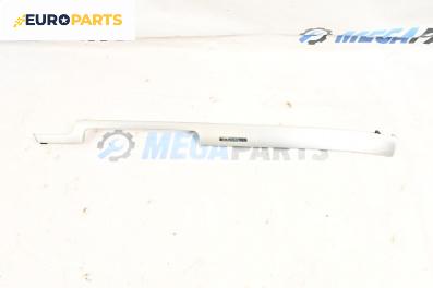 Интериорна лайсна за Audi A4 Avant B7 (11.2004 - 06.2008), 4+1 вр., комби