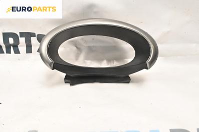 Интериорна пластмаса километраж за Nissan Micra III Hatchback (01.2003 - 06.2010), 2+1 вр., хечбек
