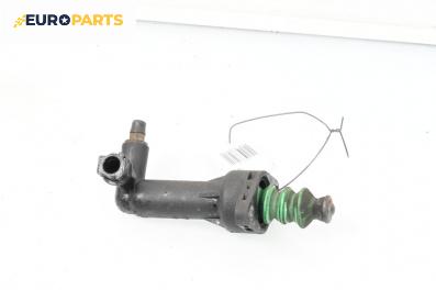 Долна помпа за съединител за Audi A2 Hatchback (02.2000 - 08.2005)