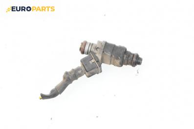 Дюза бензин за Audi A3 Hatchback I (09.1996 - 05.2003) 1.8, 125 к.с., № 06A906031A