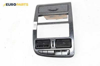 Централна конзола за Toyota Avensis I Station Wagon (09.1997 - 02.2003)