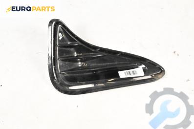 Декоративна капачка броня за Toyota Corolla E18 Sedan (06.2013 - 05.2019), седан