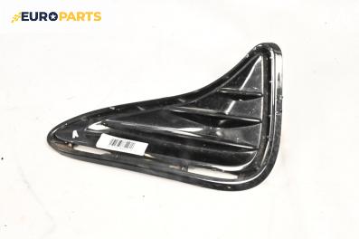 Декоративна капачка броня за Toyota Corolla E18 Sedan (06.2013 - 05.2019), седан